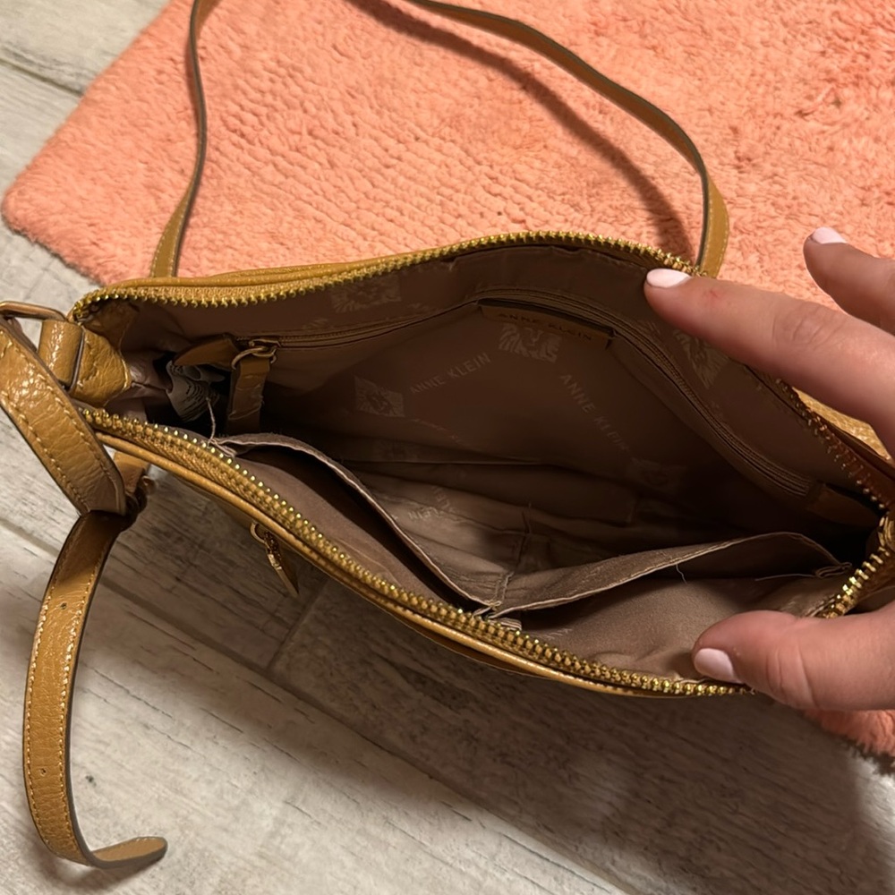 anne klein cross body - Picture 3 of 3